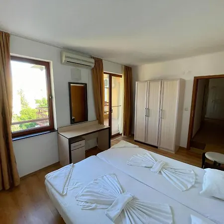 Apartments Golden Dune 2 *