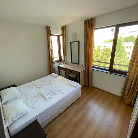 Apartments Golden Dune 2 *