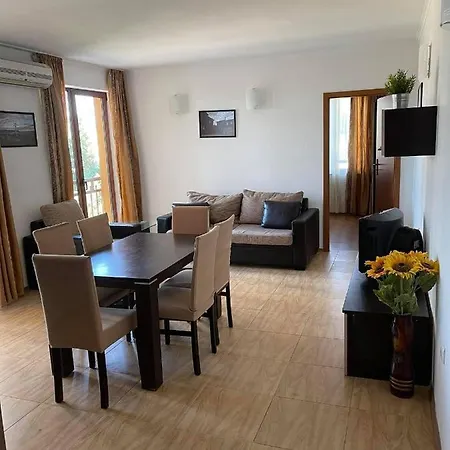 Apartments Golden Dune 2 *